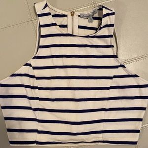 White cute crop top!